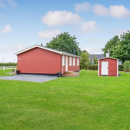 別荘 Beach Front Home In Haderslev With Wifi